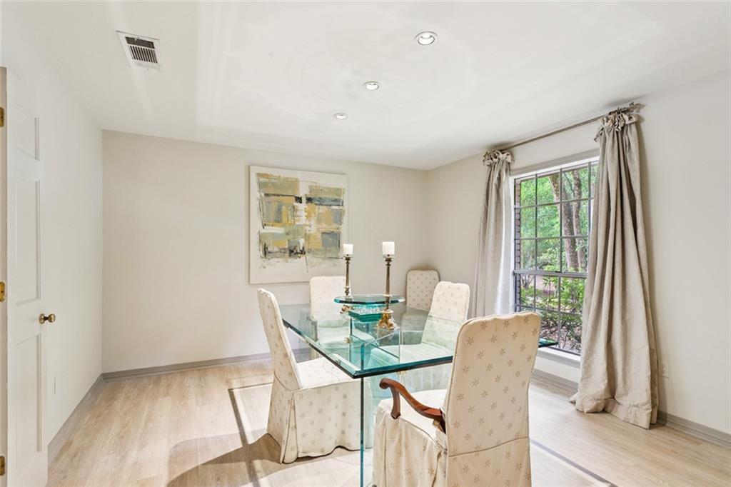 Covington, Louisiana, 70433, United States, 3 Bedrooms Bedrooms, ,3 BathroomsBathrooms,Residential,For Sale,1902659