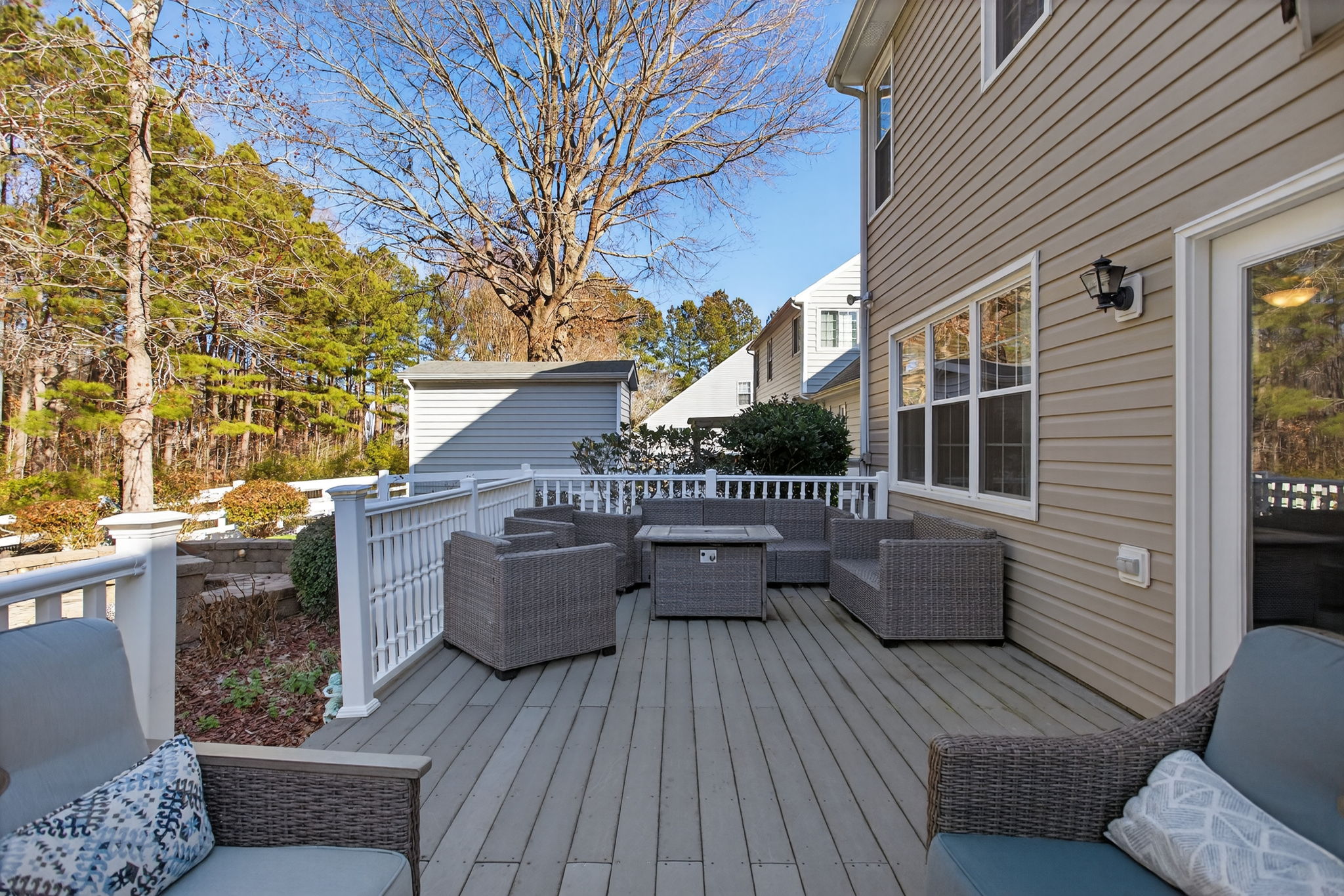 Virginia Beach, Virginia, 23456, United States, 4 Bedrooms Bedrooms, ,3 BathroomsBathrooms,Residential,For Sale,2012108