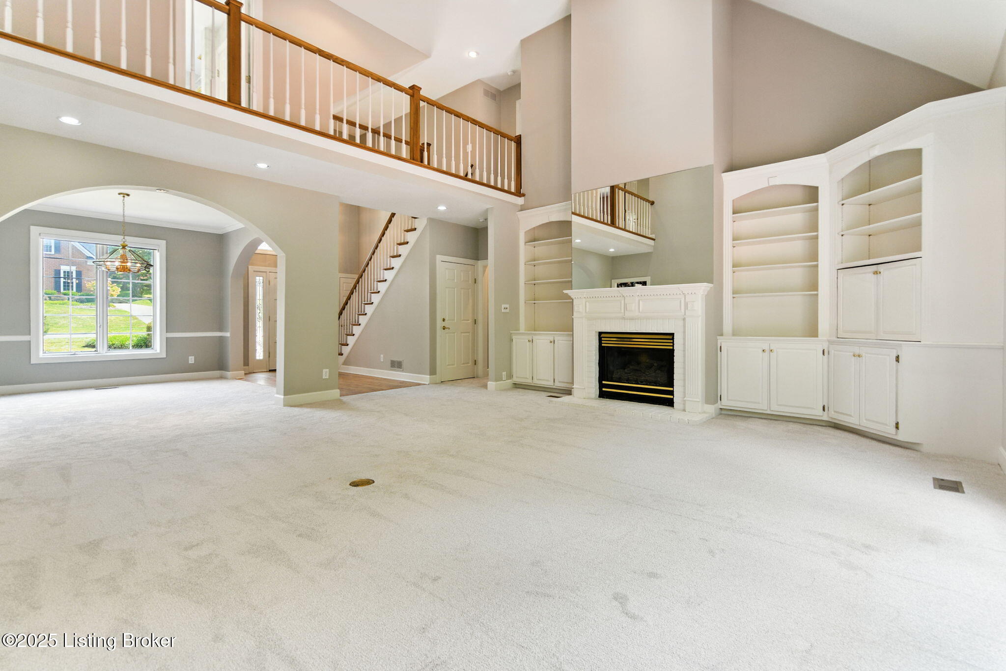 Prospect, Kentucky, 40059, United States, 4 Bedrooms Bedrooms, ,4 BathroomsBathrooms,Residential,For Sale,1941807