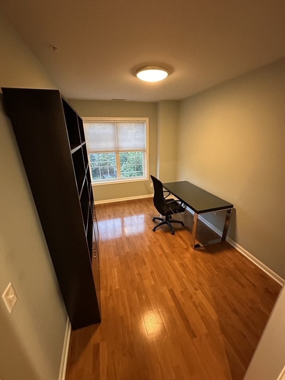 Braintree, Massachusetts, 02184, United States, 2 Bedrooms Bedrooms, ,2 BathroomsBathrooms,Residential,For Sale,1981592