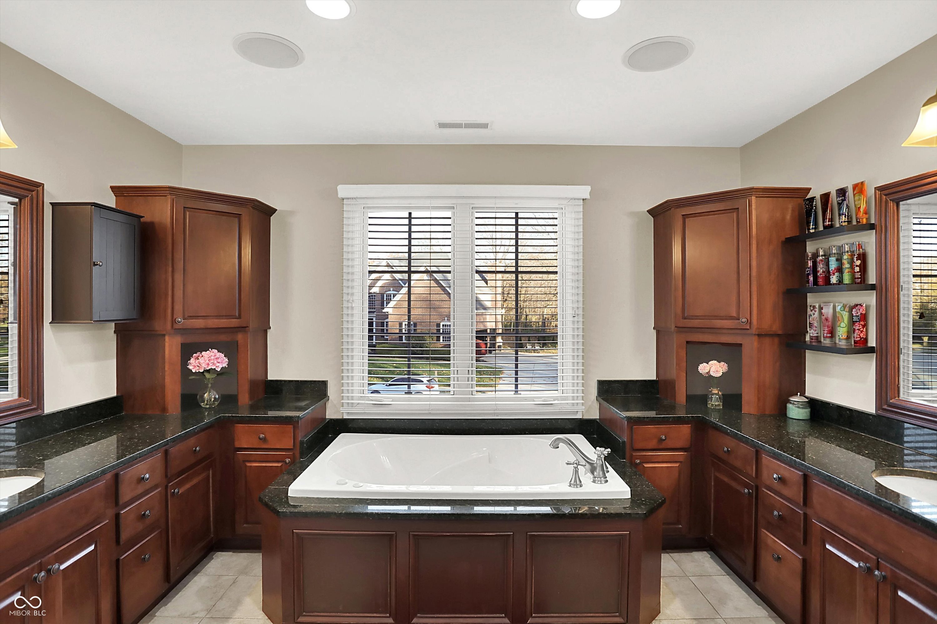 Fishers, Indiana, 46037, United States, 6 Bedrooms Bedrooms, ,5 BathroomsBathrooms,Residential,For Sale,1992348