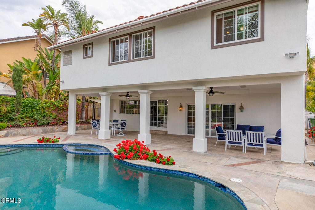 Los Angeles, California, 91352, United States, 5 Bedrooms Bedrooms, ,5 BathroomsBathrooms,Residential,For Sale,1941617