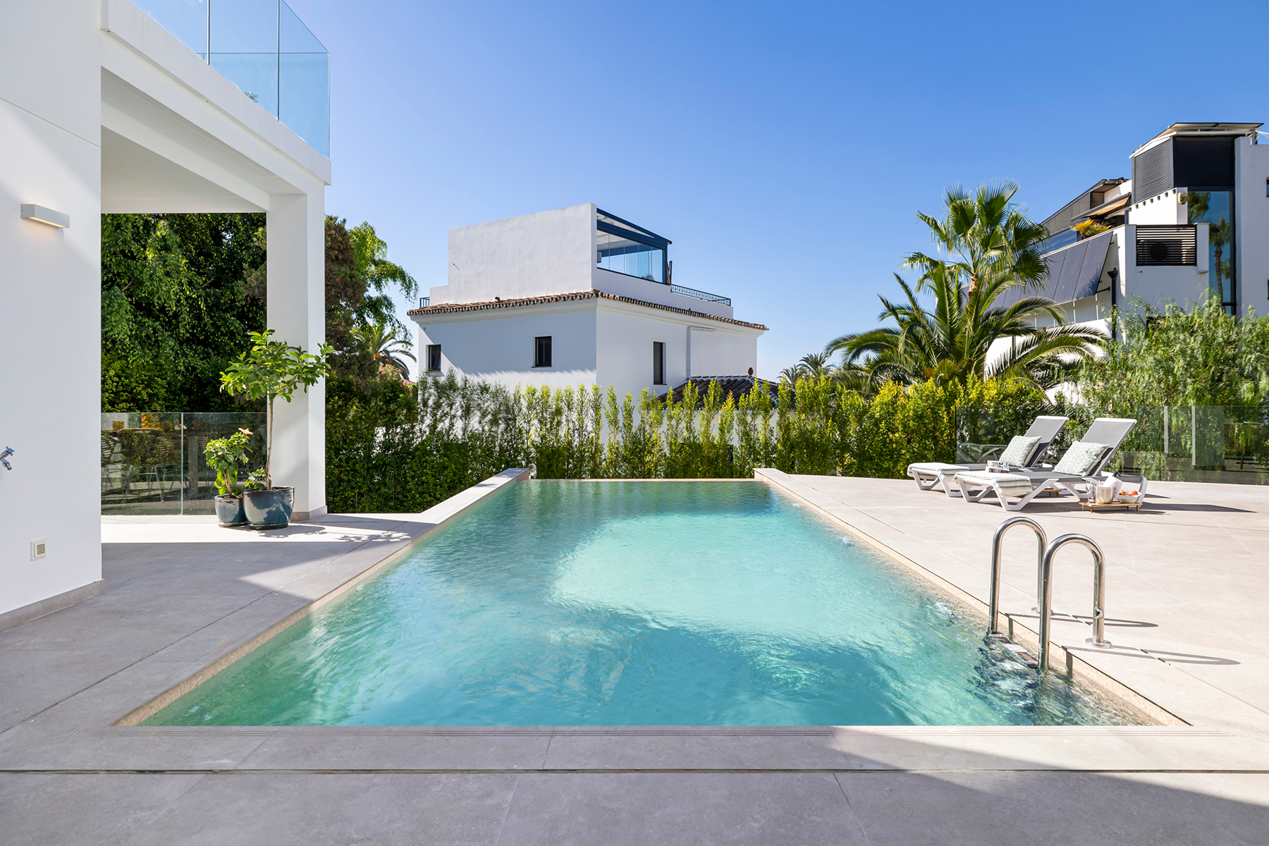  Newly Built Villa a Short Walk to the Beach in the Prestigious Marbesa Area - 物件實景