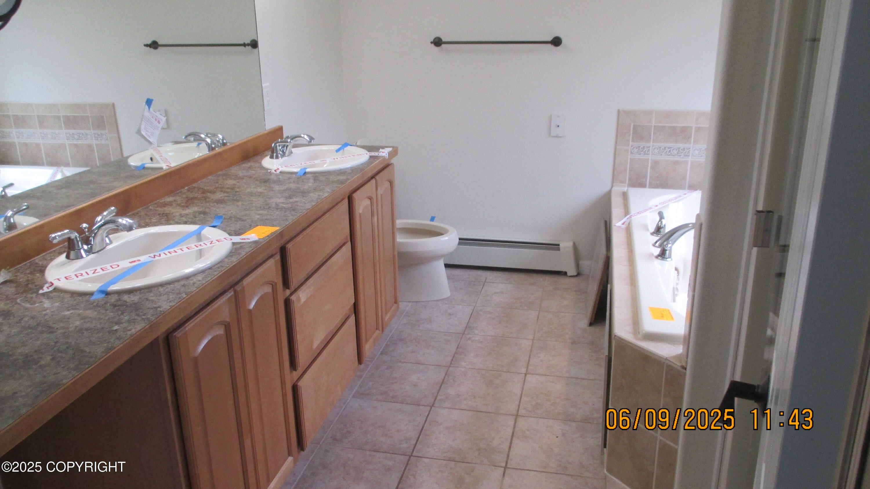 Eagle River, Alaska, 99577, United States, 4 Bedrooms Bedrooms, ,4 BathroomsBathrooms,Residential,For Sale,1981531