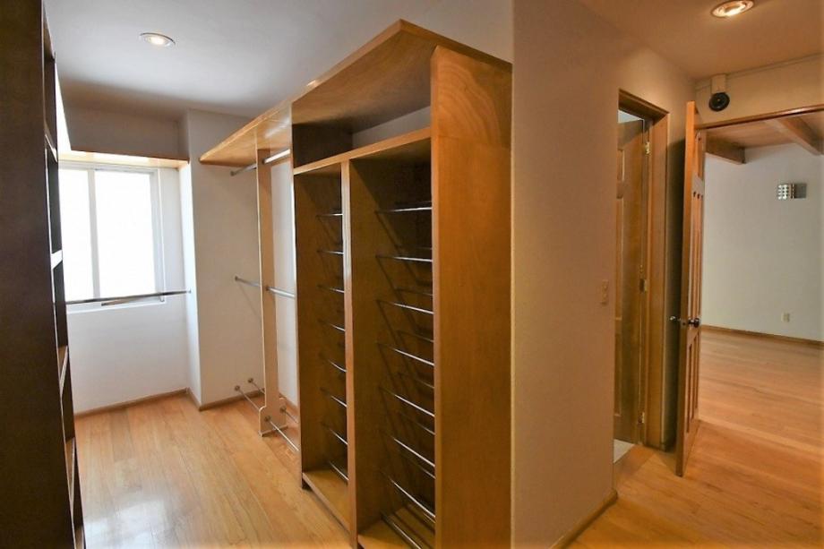Desierto de los Leones, Álvaro Obregón, Ciudad de México, 01700, Mexico, 4 Bedrooms Bedrooms, ,4 BathroomsBathrooms,Residential,For Sale,Desierto de los Leones,1628751