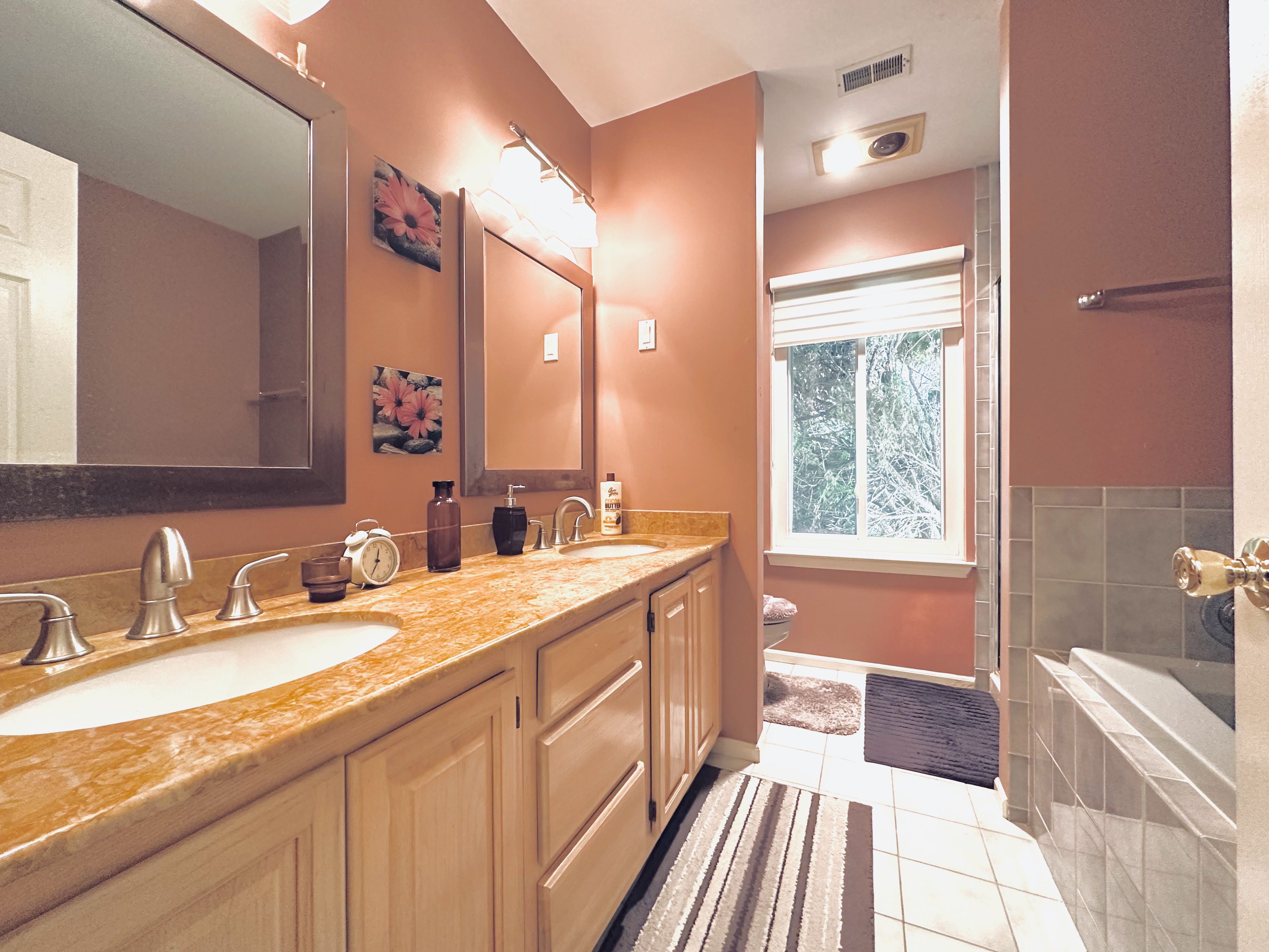 Montville, New Jersey, 07045, United States, 3 Bedrooms Bedrooms, ,4 BathroomsBathrooms,Residential,For Sale,1987436