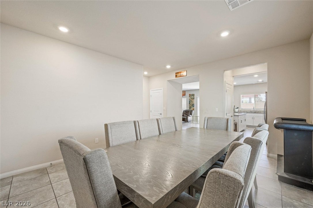 North Las Vegas, Nevada, 89032, United States, 5 Bedrooms Bedrooms, ,1 BathroomBathrooms,Residential,For Sale,2049129