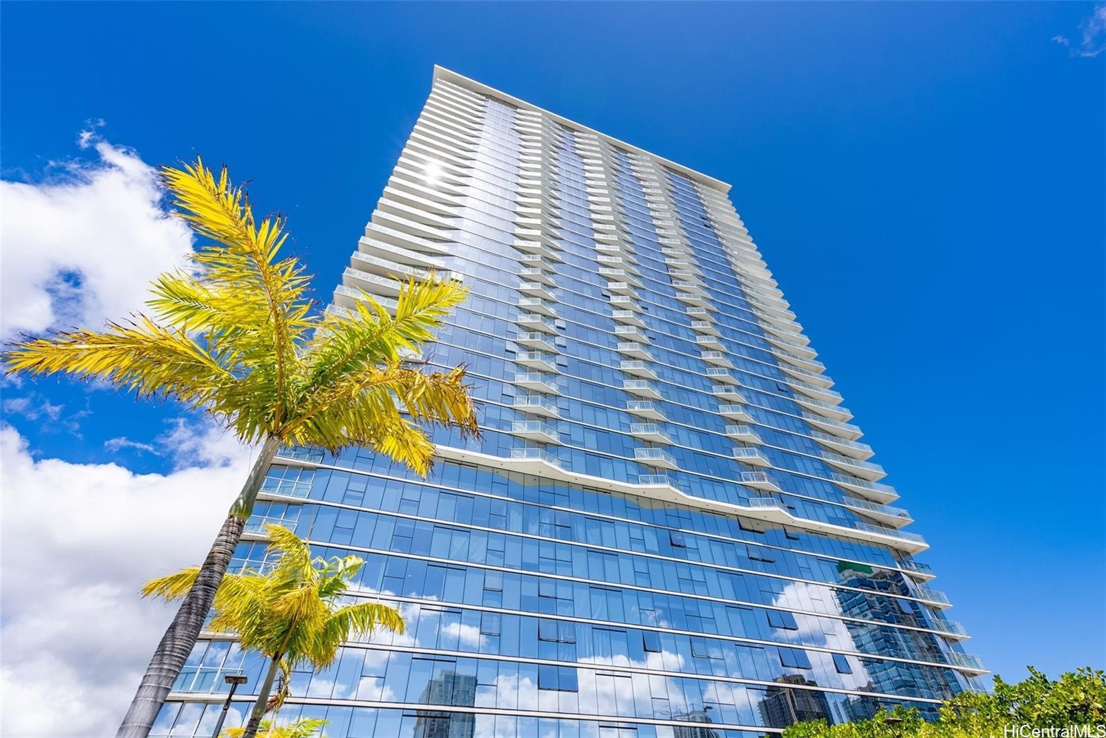 Honolulu, Hawaii, 96813, United States, 1 Bedroom Bedrooms, ,1 BathroomBathrooms,Residential,For Sale,1924706