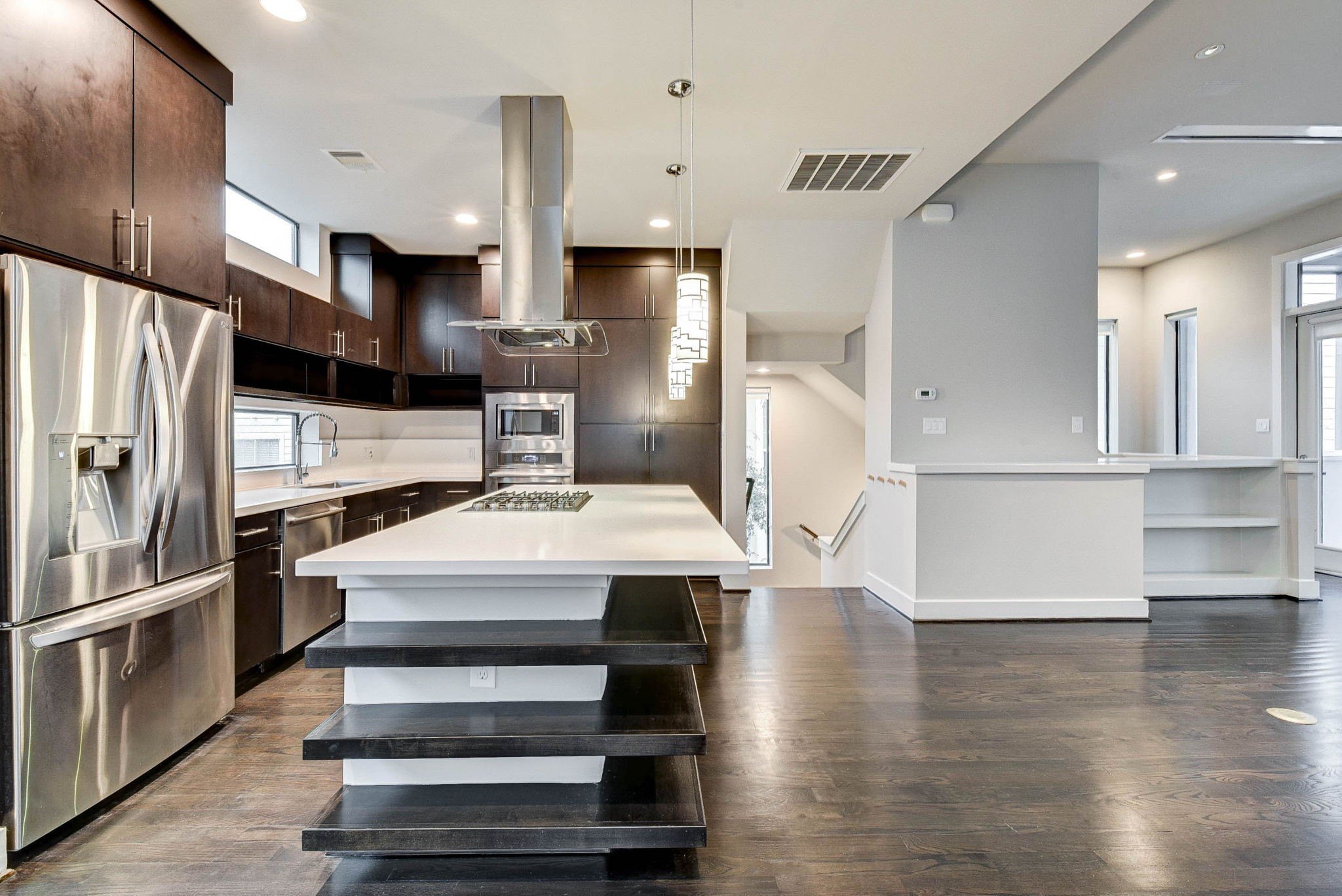 Houston, Texas, 77007, United States, 3 Bedrooms Bedrooms, ,4 BathroomsBathrooms,Residential,For Sale,1935957