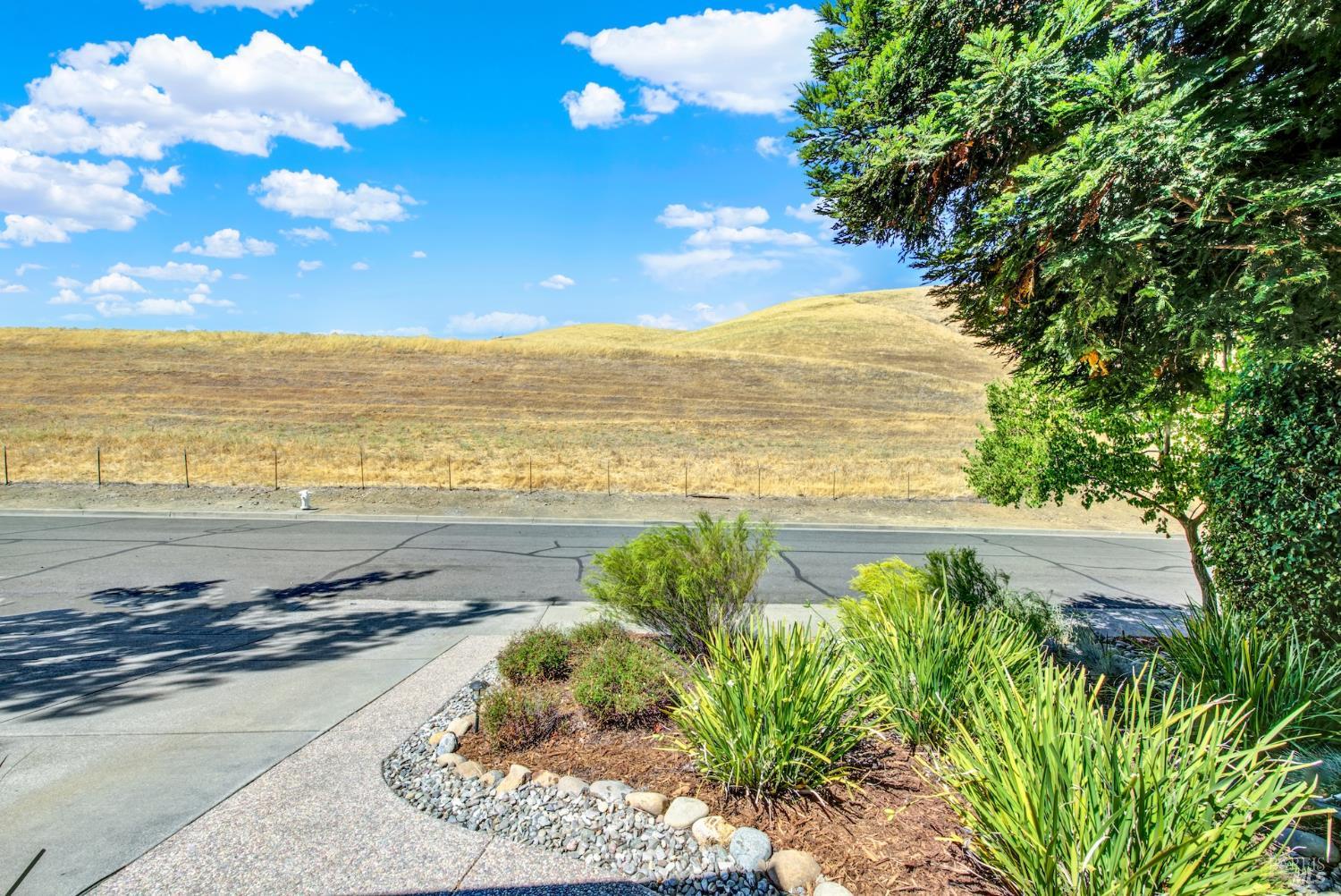 Fairfield, California, 94534, United States, 5 Bedrooms Bedrooms, ,3 BathroomsBathrooms,Residential,For Sale,1917532