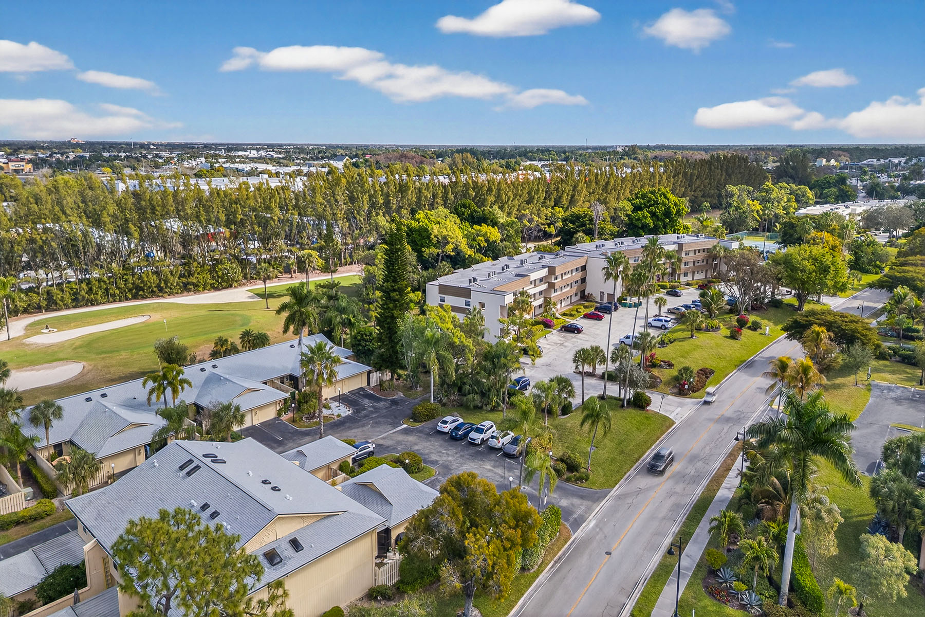  FOREST LAKES - FAIRWAY FOREST VILLAS - 物件實景