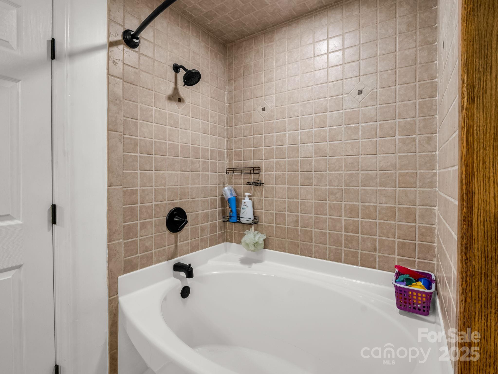 Shelby, North Carolina, 28152, United States, 3 Bedrooms Bedrooms, ,2 BathroomsBathrooms,Residential,For Sale,1969523