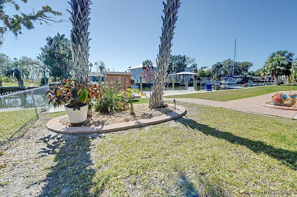 Crystal River, Florida, 34428, United States, 3 Bedrooms Bedrooms, ,3 BathroomsBathrooms,Residential,For Sale,1981624