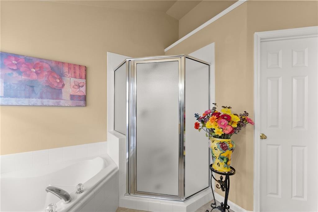 Buford, Georgia, 30518, United States, 4 Bedrooms Bedrooms, ,4 BathroomsBathrooms,Residential,For Sale,1990419