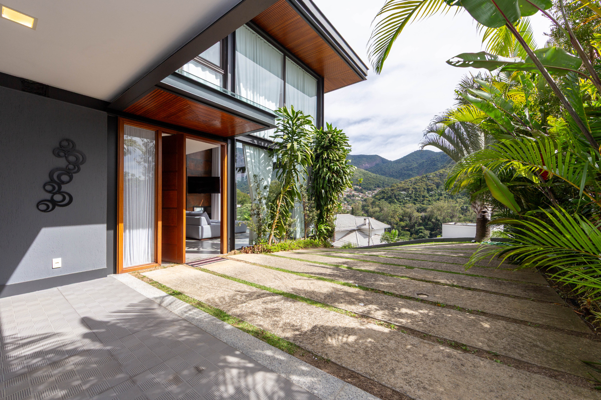  Single-story residence with four suites in a high-standard condominium - 物件實景
