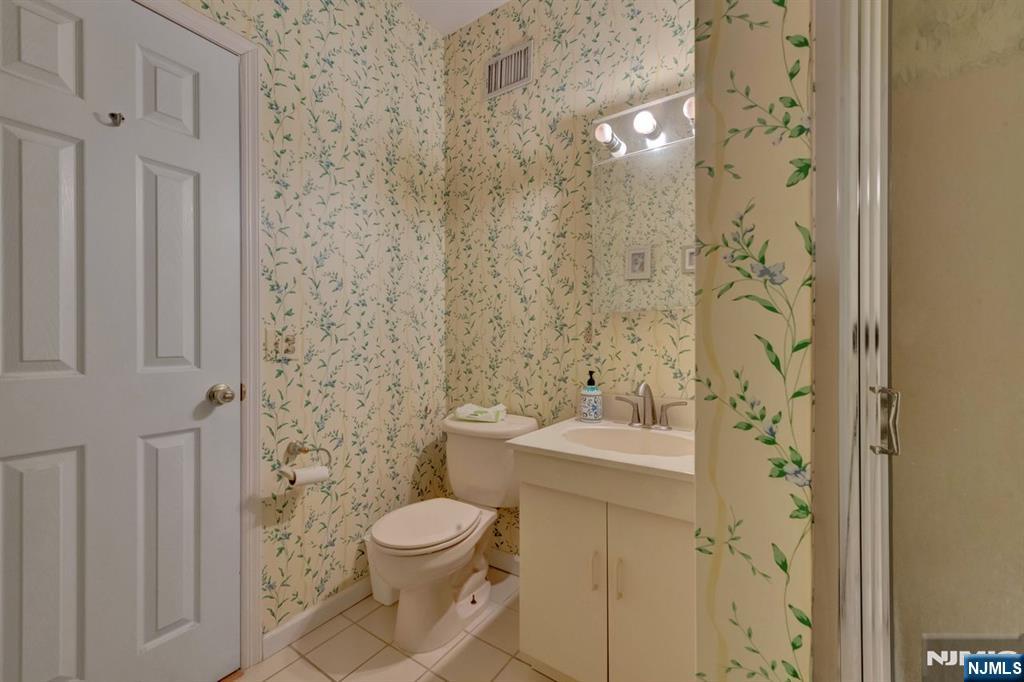 Nanuet, New York, 10954, United States, 6 Bedrooms Bedrooms, ,7 BathroomsBathrooms,Residential,For Sale,1988199