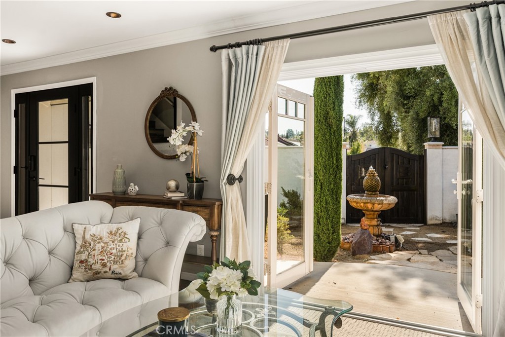 Orange, California, 92865, United States, 4 Bedrooms Bedrooms, ,3 BathroomsBathrooms,Residential,For Sale,1989435