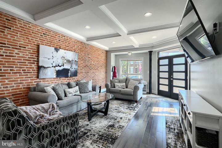 Baltimore, Maryland, 21230, United States, 5 Bedrooms Bedrooms, ,7 BathroomsBathrooms,Residential,For Sale,1920297