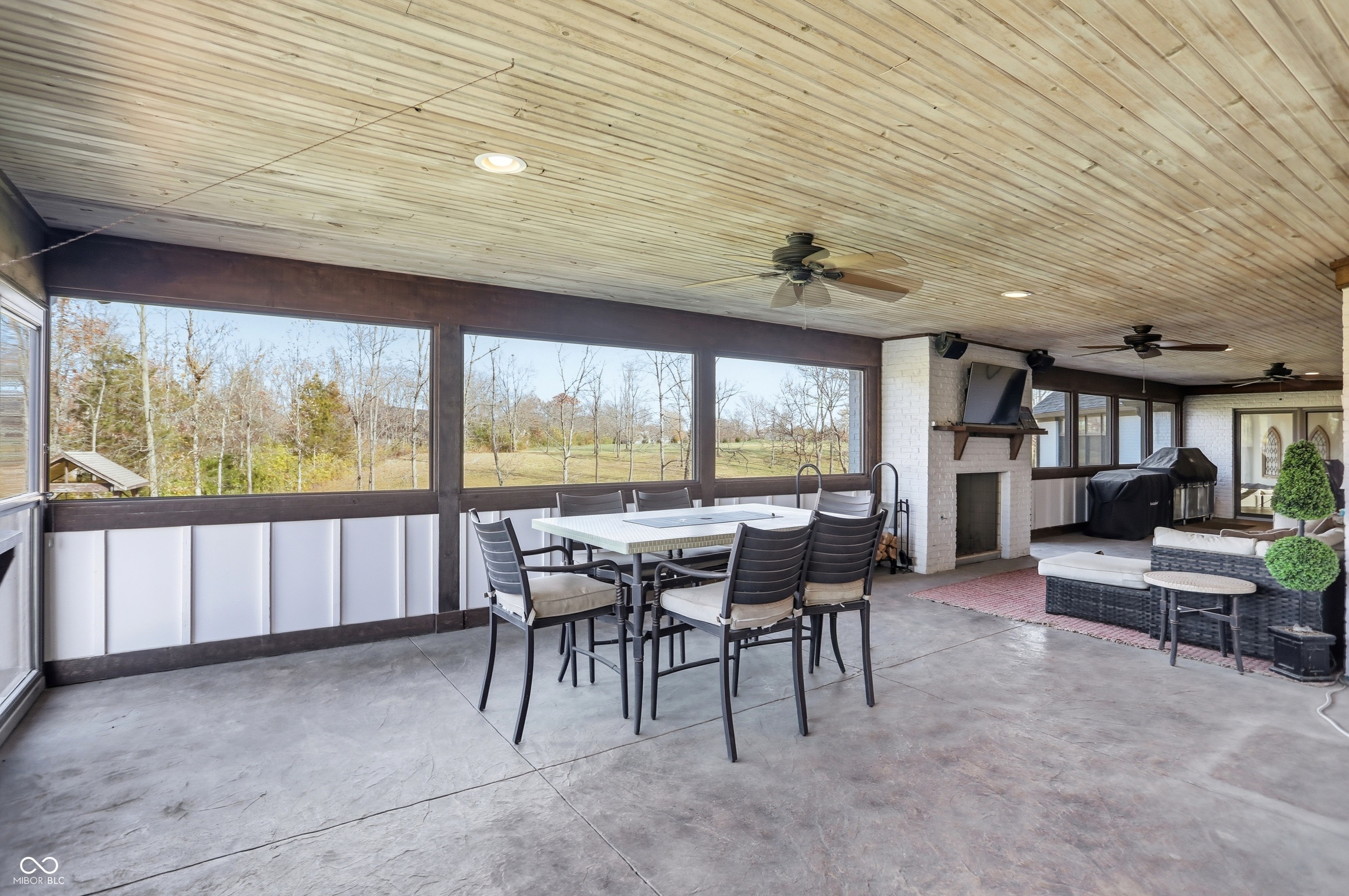 Bargersville, Indiana, 46106, United States, 5 Bedrooms Bedrooms, ,6 BathroomsBathrooms,Residential,For Sale,1992401