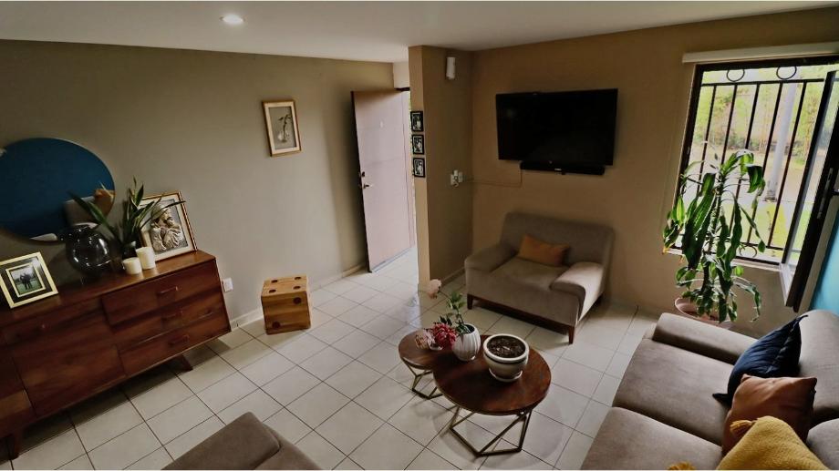 Morelia, Michoacán de Ocampo, 58350, Mexico, 2 Bedrooms Bedrooms, ,2 BathroomsBathrooms,Residential,For Sale,1950863
