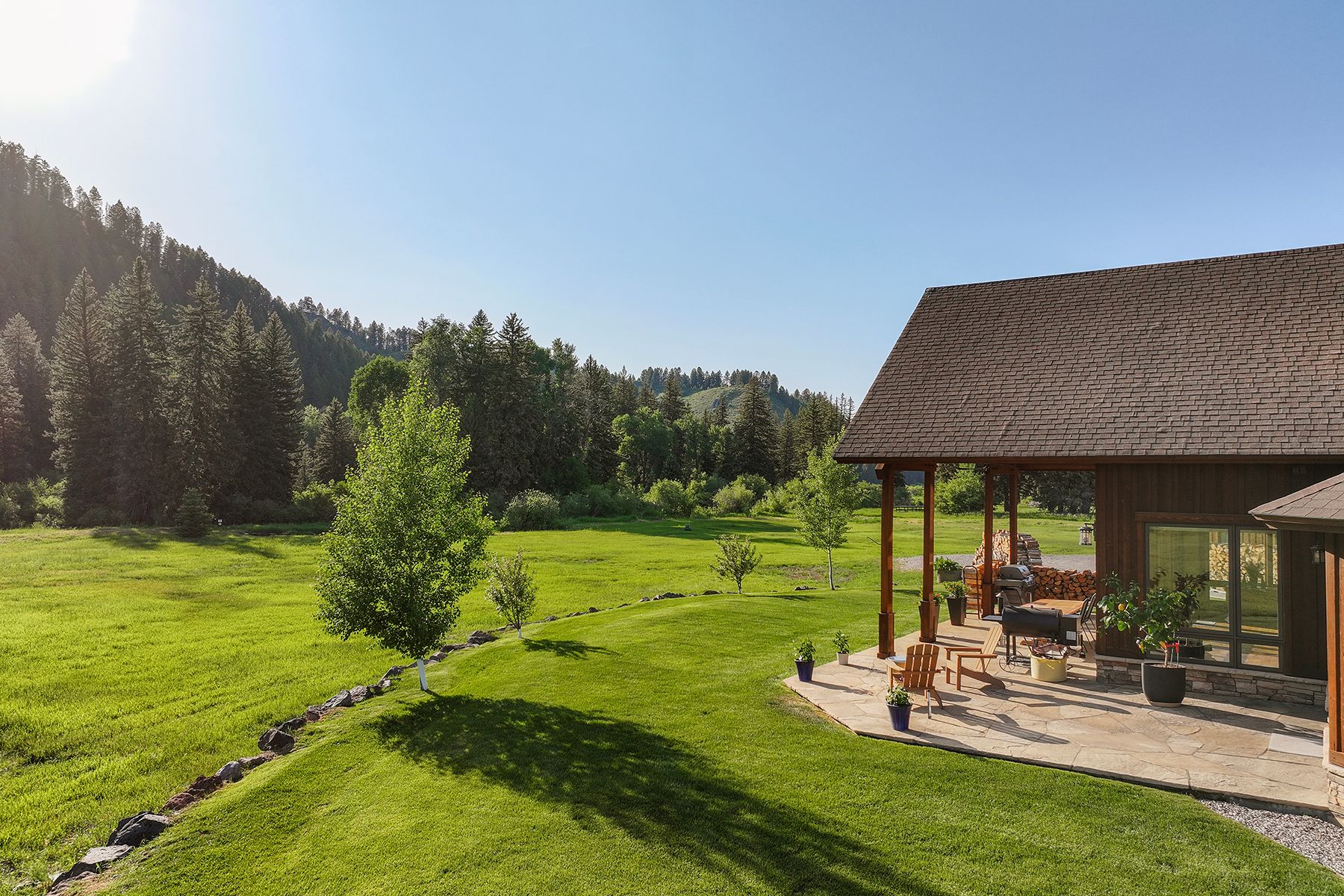 450 Salt River Ranch Ln, Thayne, WY 83127