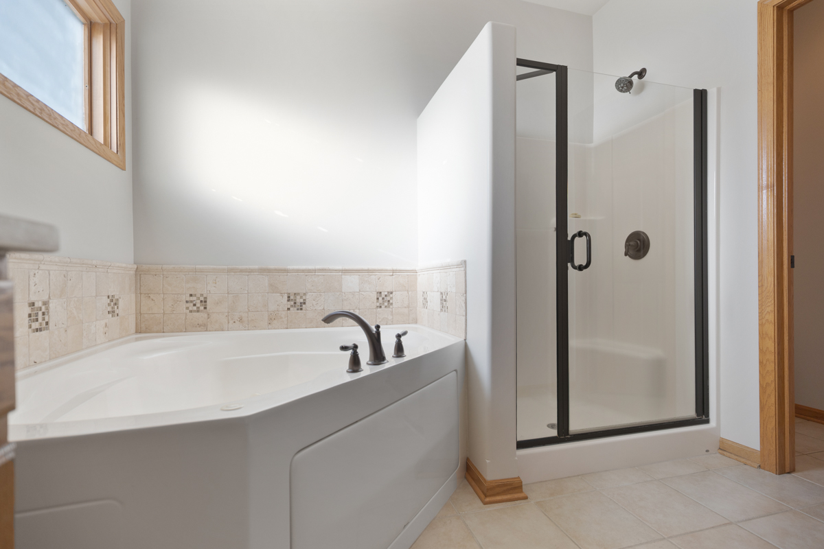 Hampshire, Illinois, 60140, United States, 3 Bedrooms Bedrooms, ,3 BathroomsBathrooms,Residential,For Sale,1978755