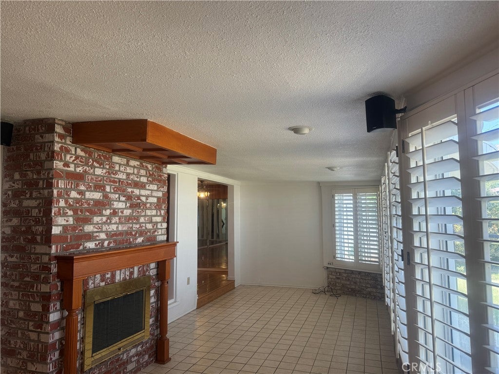 San Bernardino, California, 92404, United States, 3 Bedrooms Bedrooms, ,2 BathroomsBathrooms,Residential,For Sale,1955291