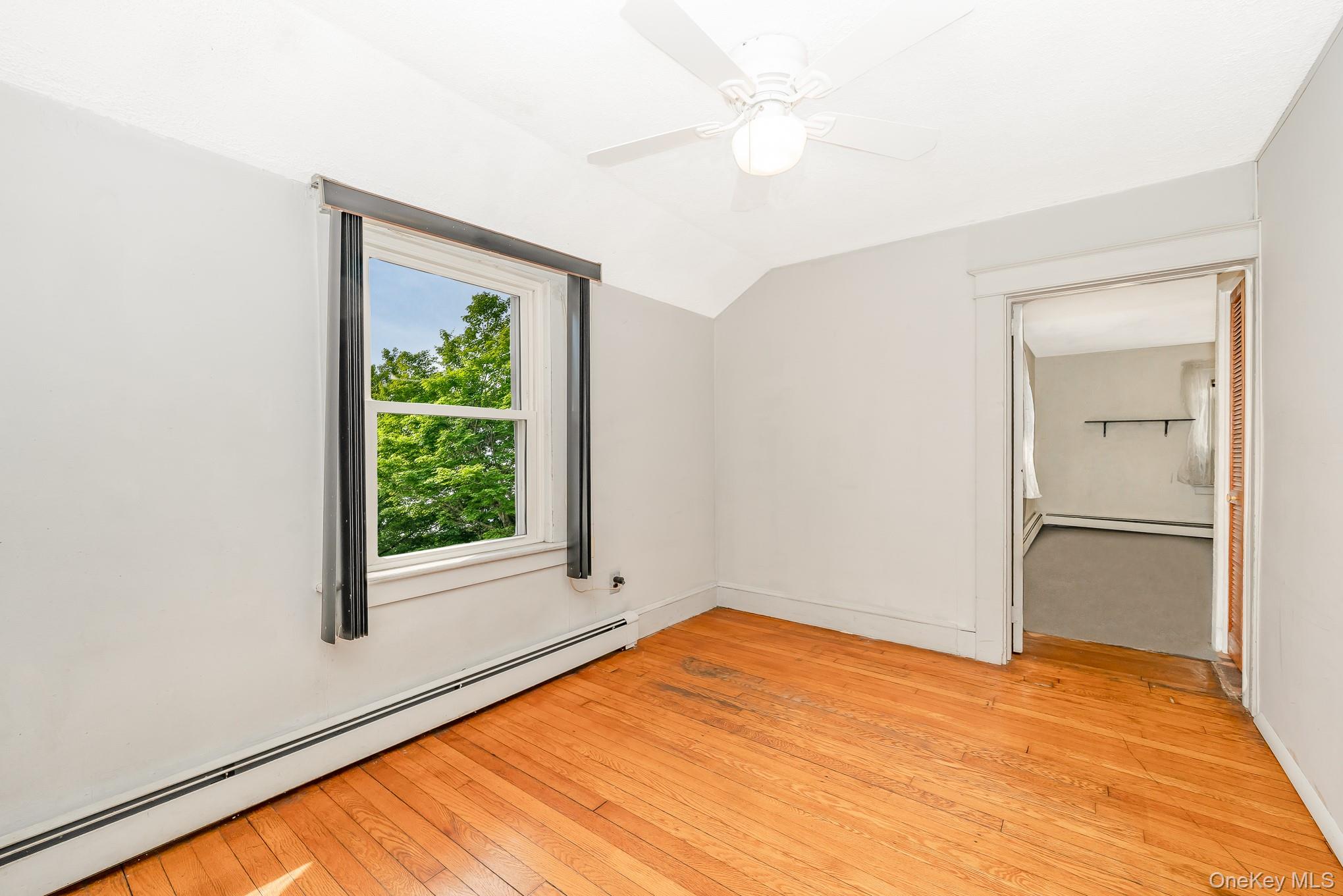 Freeport, New York, 11520, United States, 3 Bedrooms Bedrooms, ,2 BathroomsBathrooms,Residential,For Sale,1980355