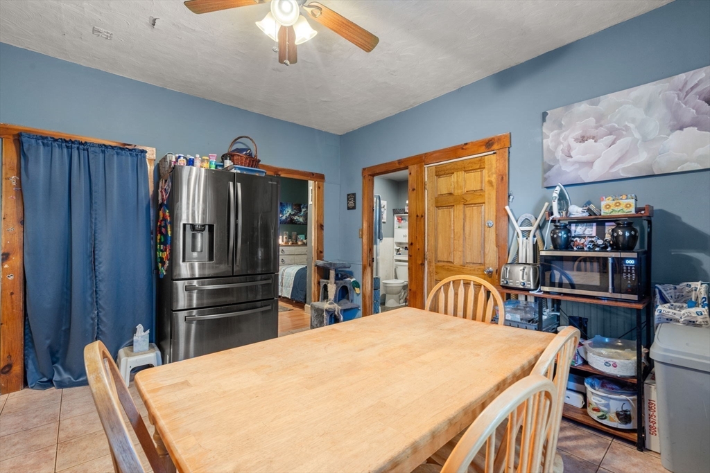 Fall River, Massachusetts, 02720, United States, 6 Bedrooms Bedrooms, ,2 BathroomsBathrooms,Residential,For Sale,1994928