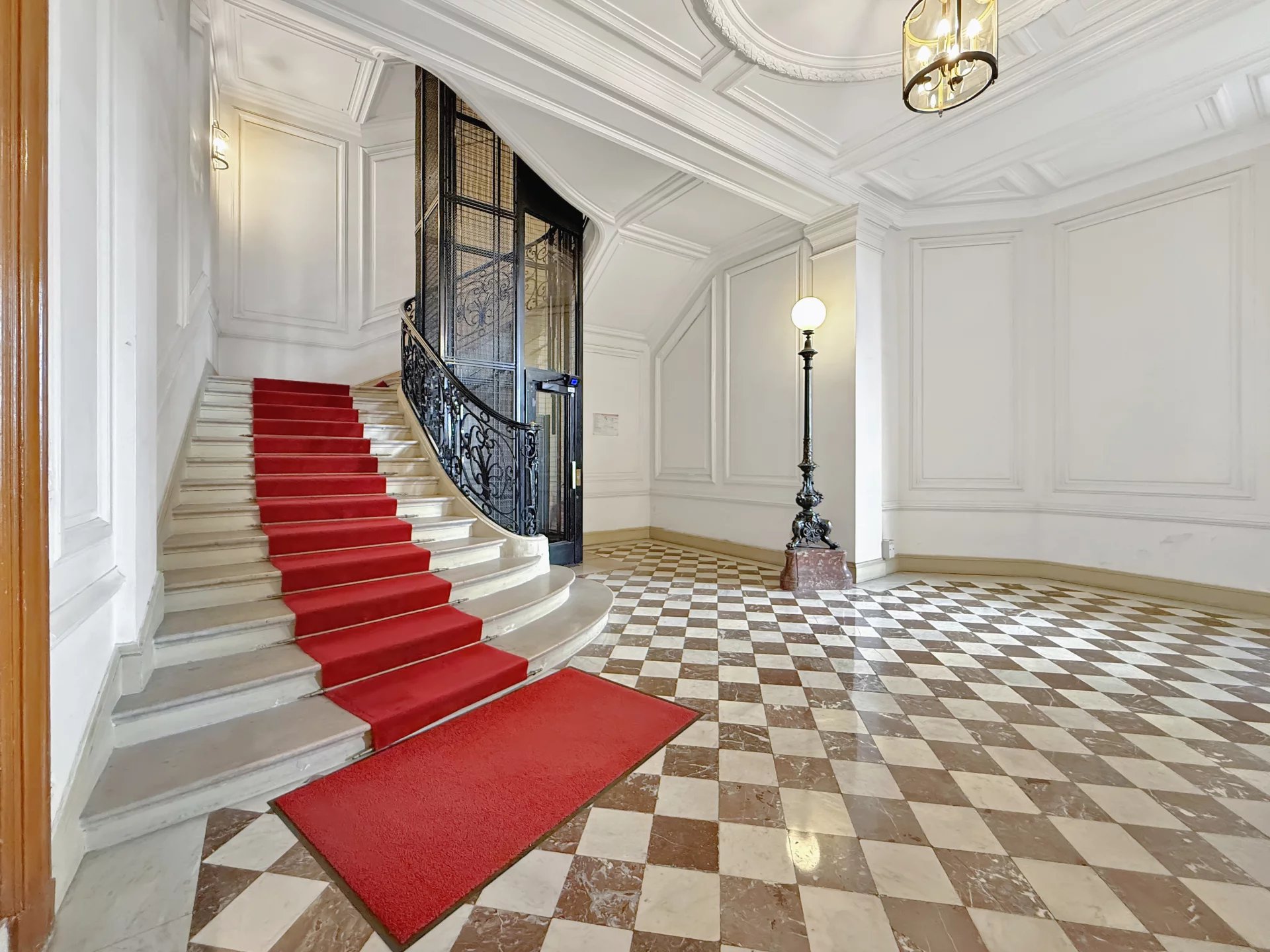 Paris 8th, Île-de-France, 75008, FR, 13 Bedrooms Bedrooms, ,Residential,For Sale,1794748