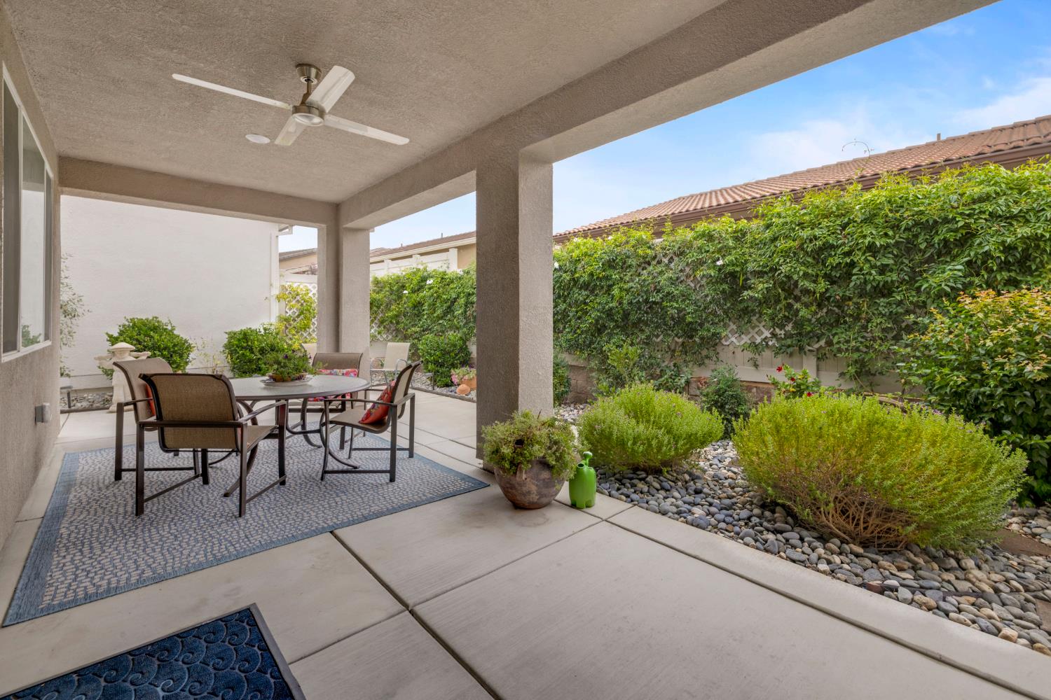 El Dorado Hills, California, 95762, United States, 2 Bedrooms Bedrooms, ,2 BathroomsBathrooms,Residential,For Sale,1950848