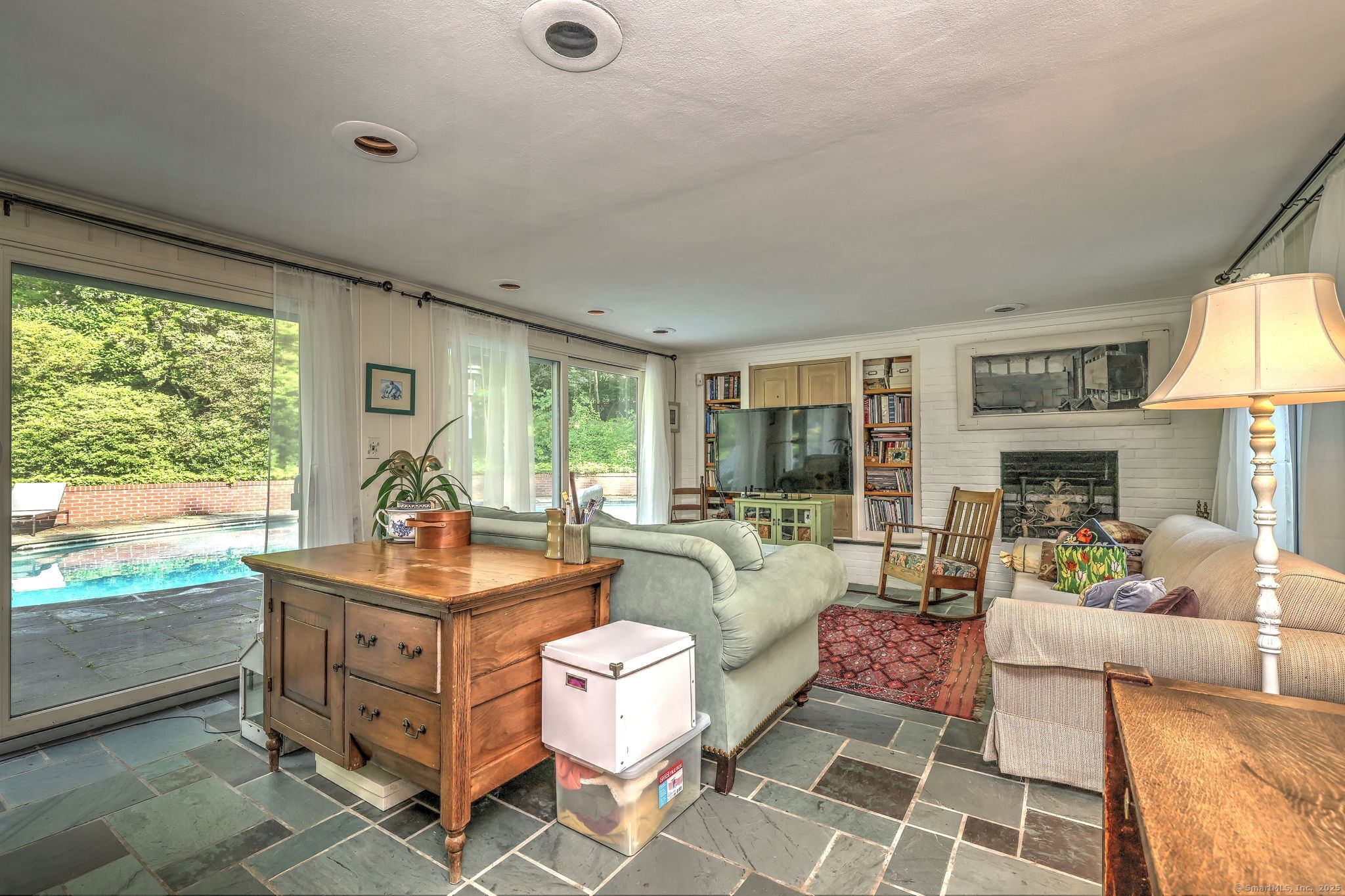 Woodbridge, Connecticut, 06525, United States, 4 Bedrooms Bedrooms, ,4 BathroomsBathrooms,Residential,For Sale,1902823