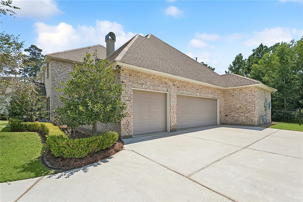 Madisonville, Louisiana, 70447, United States, 4 Bedrooms Bedrooms, ,4 BathroomsBathrooms,Residential,For Sale,1947964