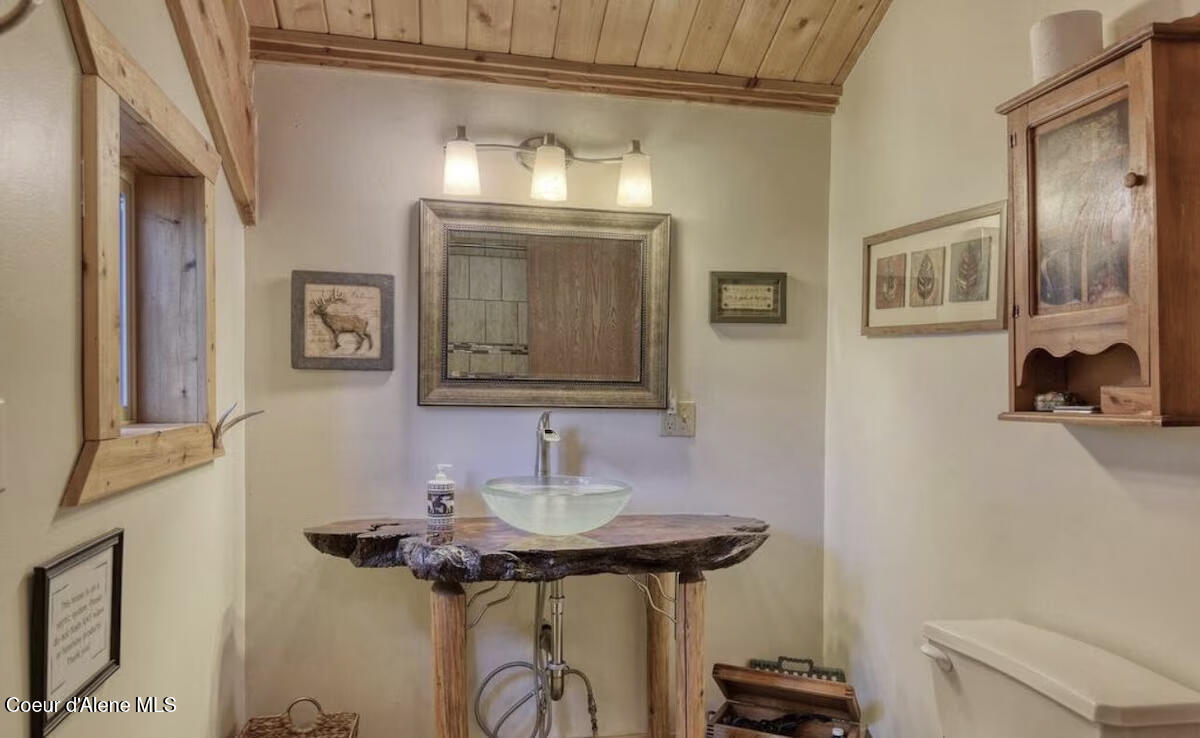 Calder, Idaho, 83808, United States, 3 Bedrooms Bedrooms, ,3 BathroomsBathrooms,Residential,For Sale,1930278