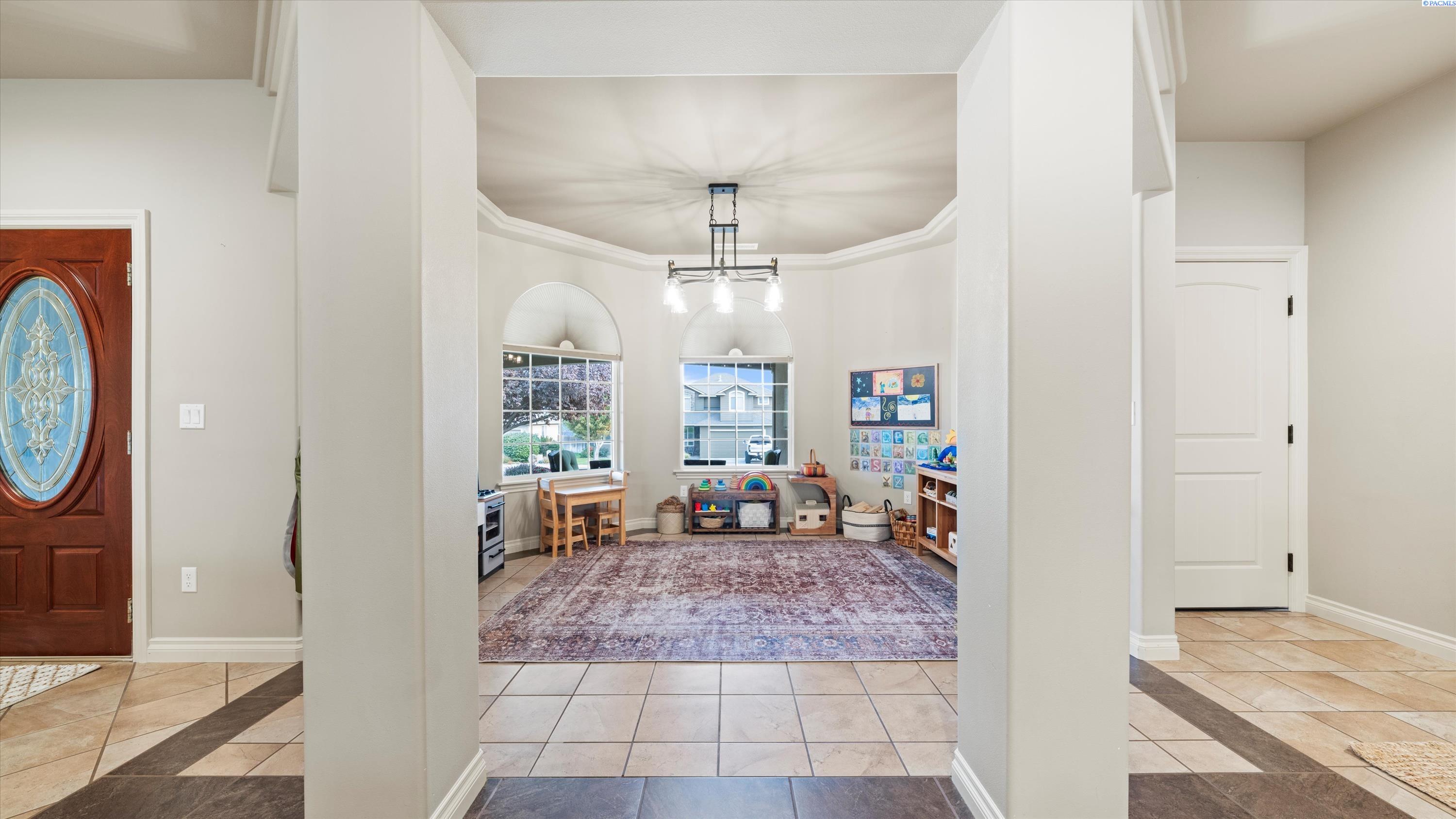 Kennewick, Washington, 99337, United States, 3 Bedrooms Bedrooms, ,2 BathroomsBathrooms,Residential,For Sale,1941817