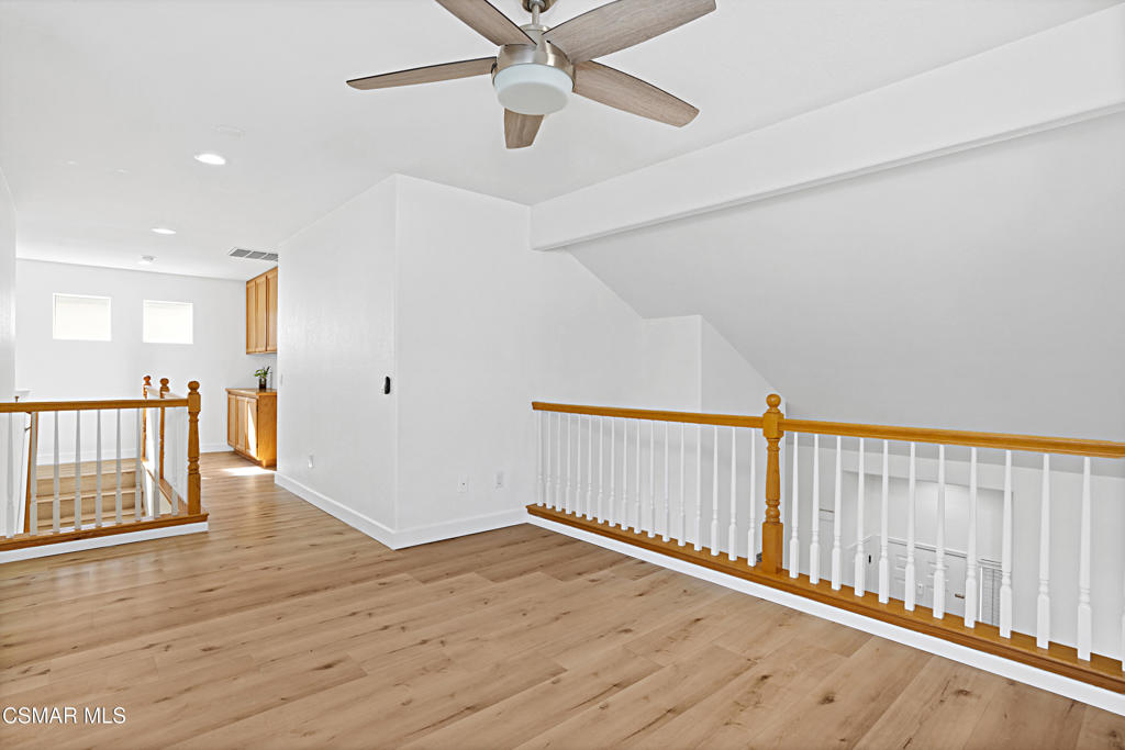 Westlake Village, California, 91362, United States, 2 Bedrooms Bedrooms, ,3 BathroomsBathrooms,Residential,For Sale,1987544