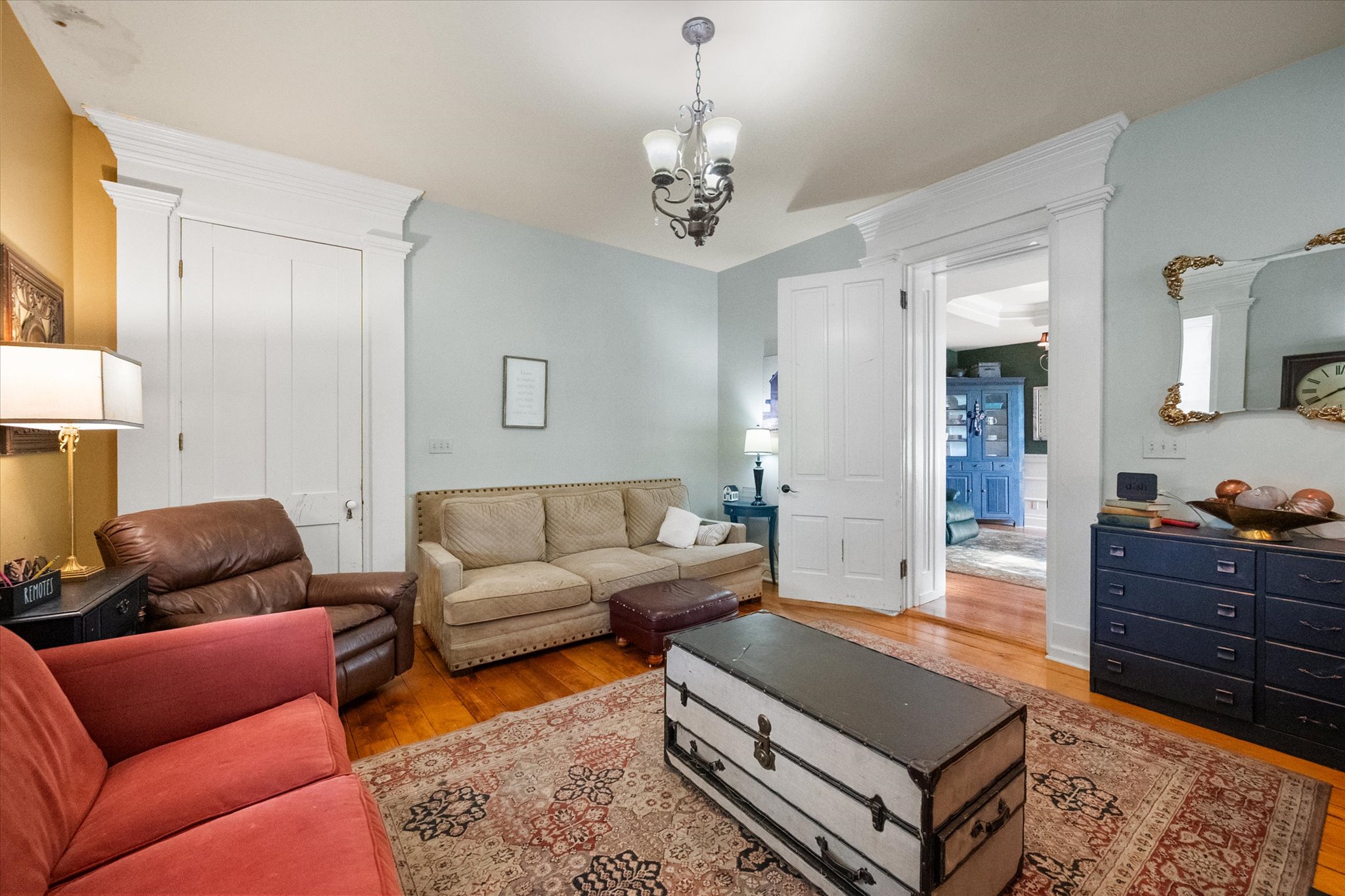 Shelbyville, Kentucky, 40065, United States, 4 Bedrooms Bedrooms, ,3 BathroomsBathrooms,Residential,For Sale,1986481