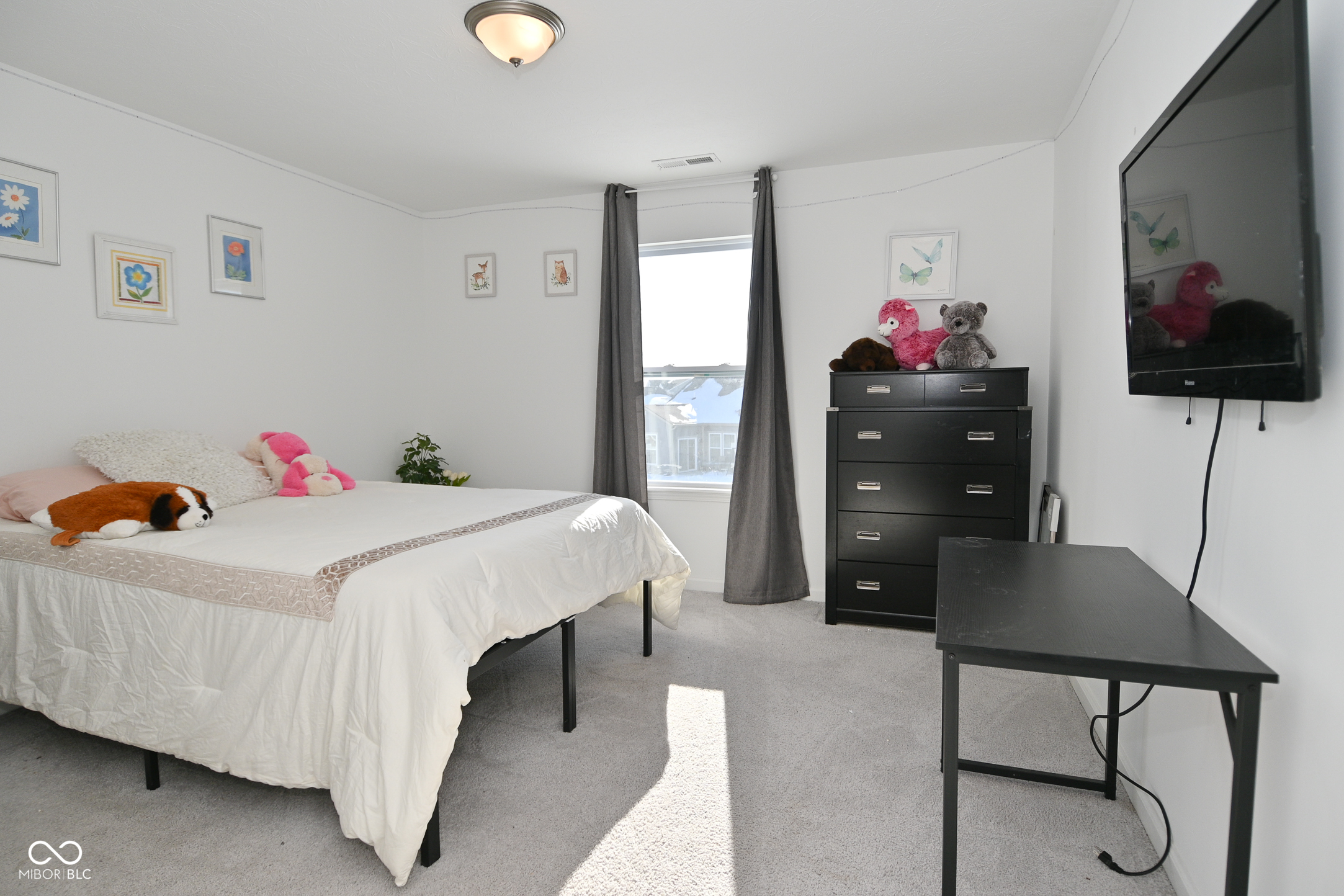 Bargersville, Indiana, 46106, United States, 4 Bedrooms Bedrooms, ,3 BathroomsBathrooms,Residential,For Sale,1980669