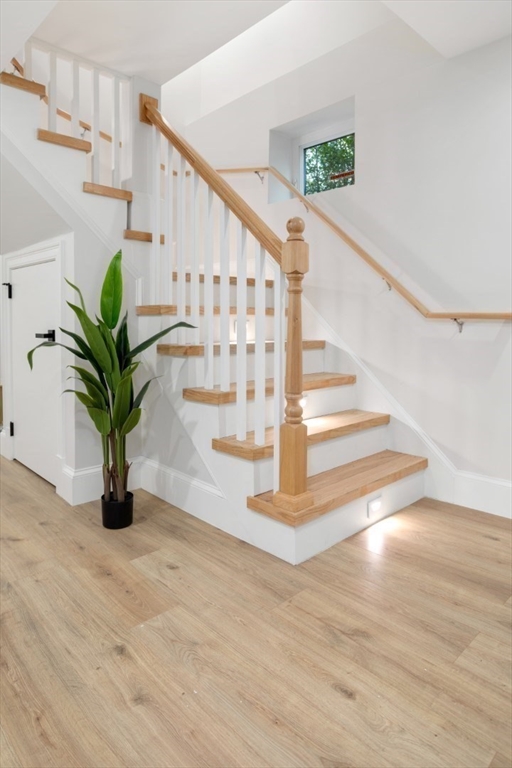 56 Putnam, 1, Somerville, Massachusetts, 02143, United States, 5 Bedrooms Bedrooms, ,3 BathroomsBathrooms,Residential,For Sale,56 Putnam , 1,1661296
