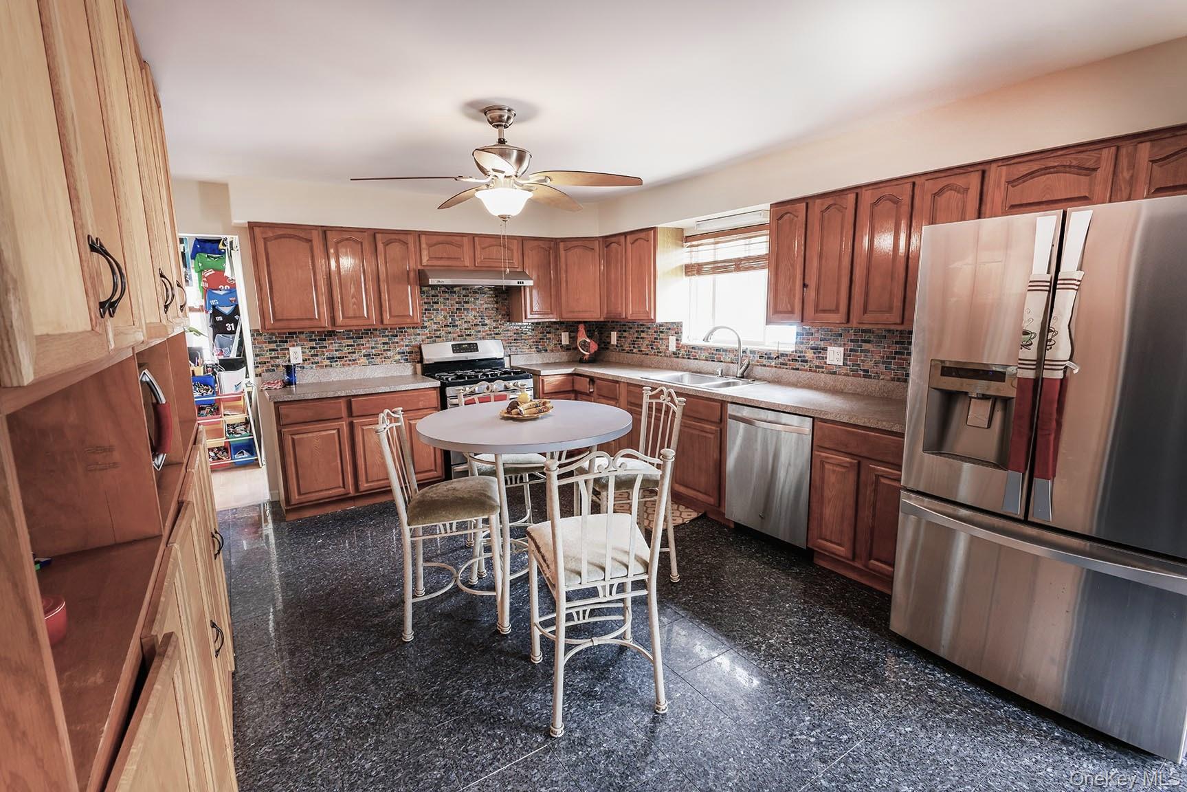 Shirley, New York, 11967, United States, 4 Bedrooms Bedrooms, ,4 BathroomsBathrooms,Residential,For Sale,1901619