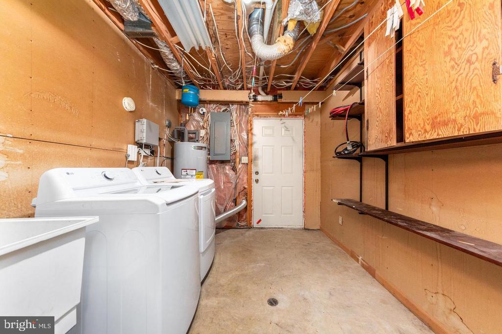 Fredericksburg, Virginia, 22405, United States, 5 Bedrooms Bedrooms, ,3 BathroomsBathrooms,Residential,For Sale,2013092