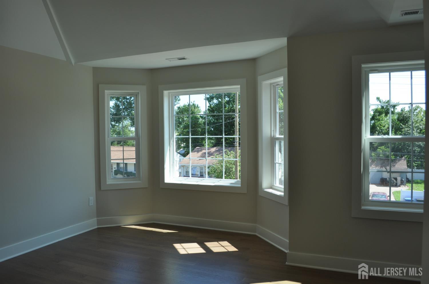 Woodbridge, New Jersey, 07095, United States, 4 Bedrooms Bedrooms, ,4 BathroomsBathrooms,Residential,For Sale,1920305