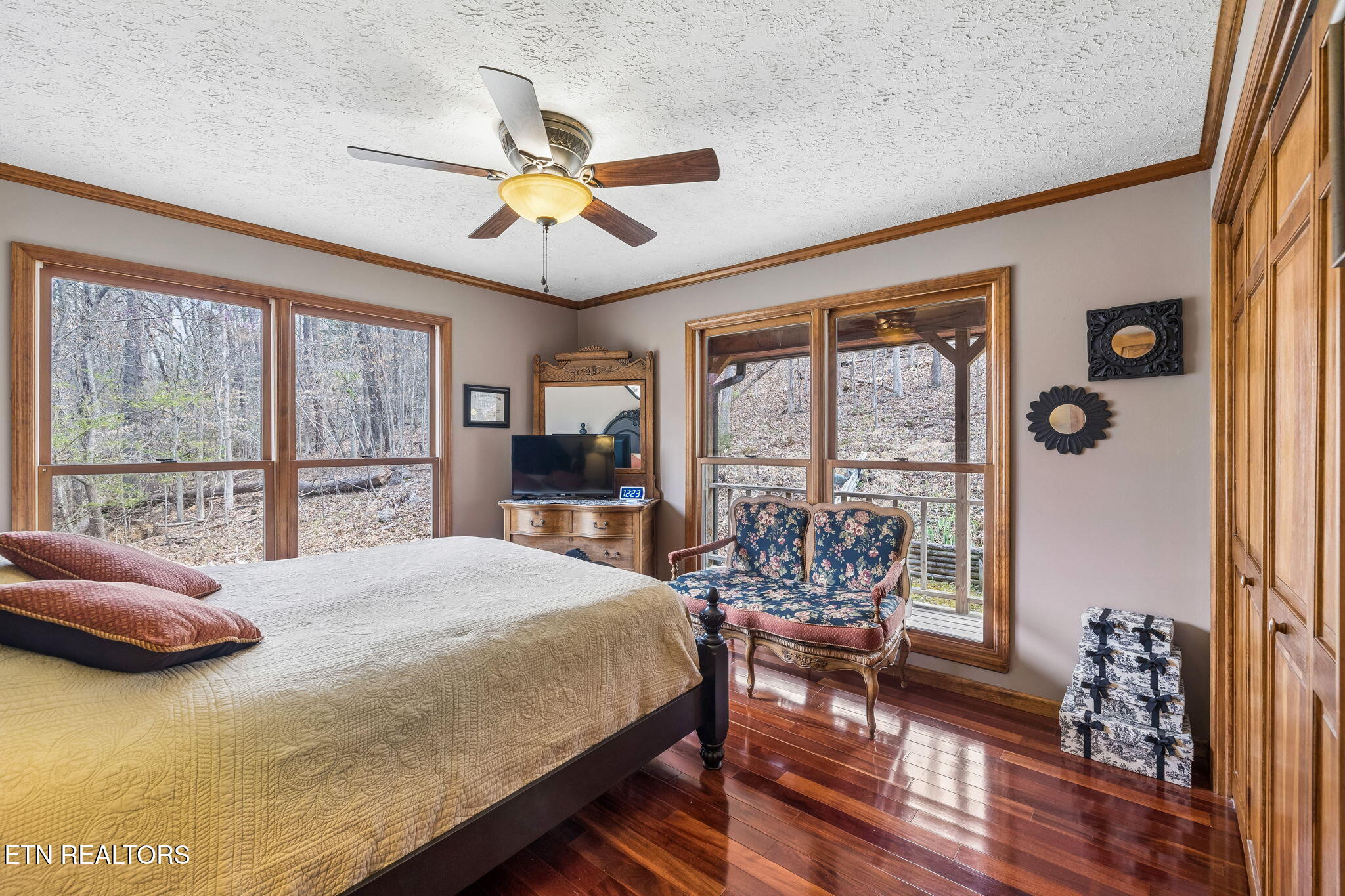 Kingston, Tennessee, 37763, United States, 3 Bedrooms Bedrooms, ,3 BathroomsBathrooms,Residential,For Sale,2013795