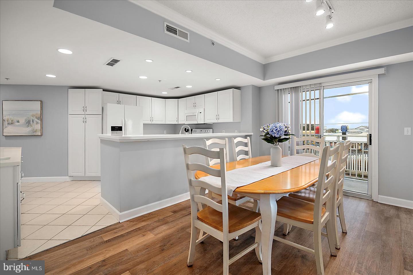 Ocean City, Maryland, 21842, United States, 3 Bedrooms Bedrooms, ,2 BathroomsBathrooms,Residential,For Sale,1947953
