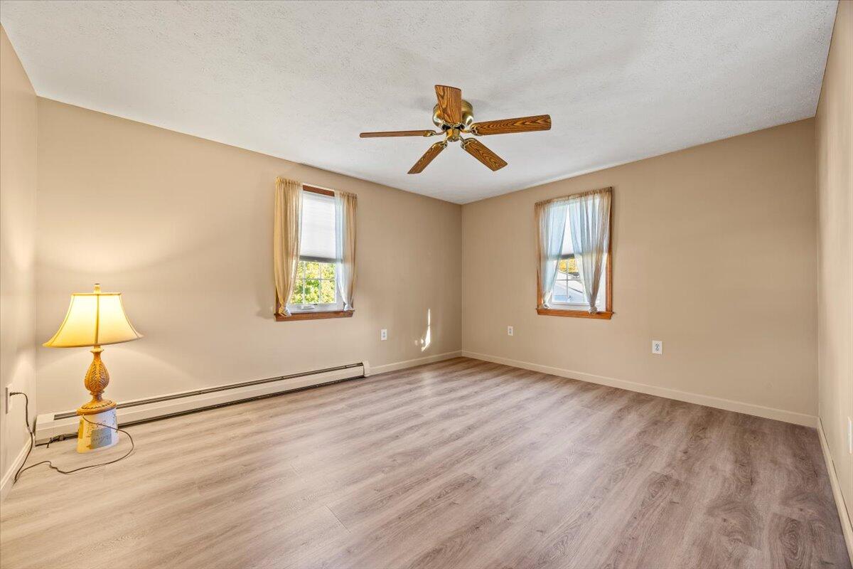 Saco, Maine, 04072, United States, 3 Bedrooms Bedrooms, ,2 BathroomsBathrooms,Residential,For Sale,1970282