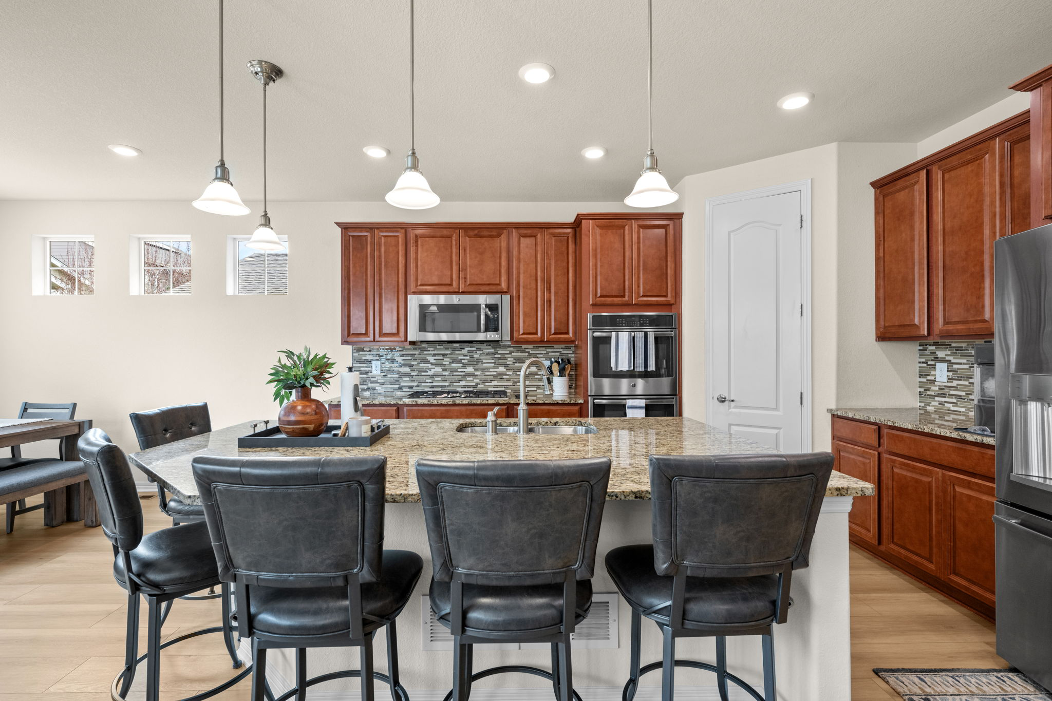  Move-In Ready Ranch With Great Curb Appeal - 物件實景