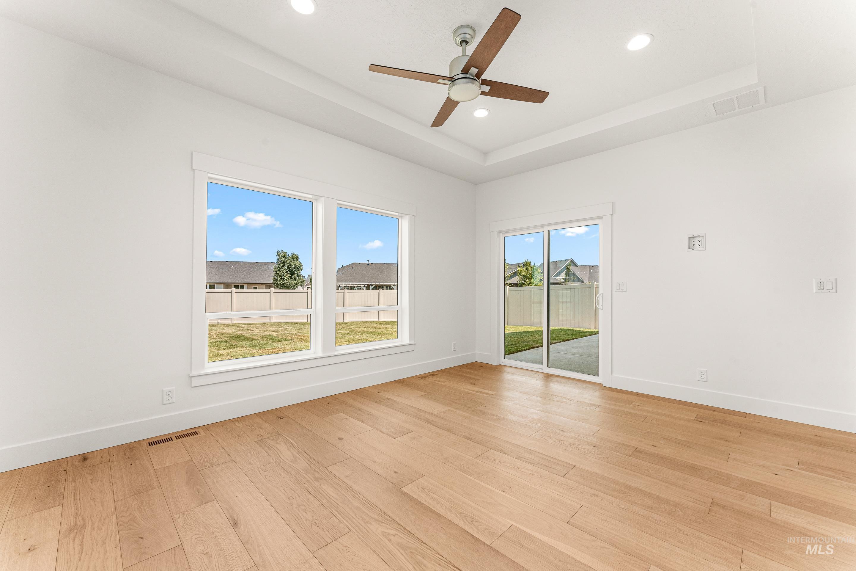 Boise, Idaho, 83716, United States, 3 Bedrooms Bedrooms, ,Residential,For Sale,1927423