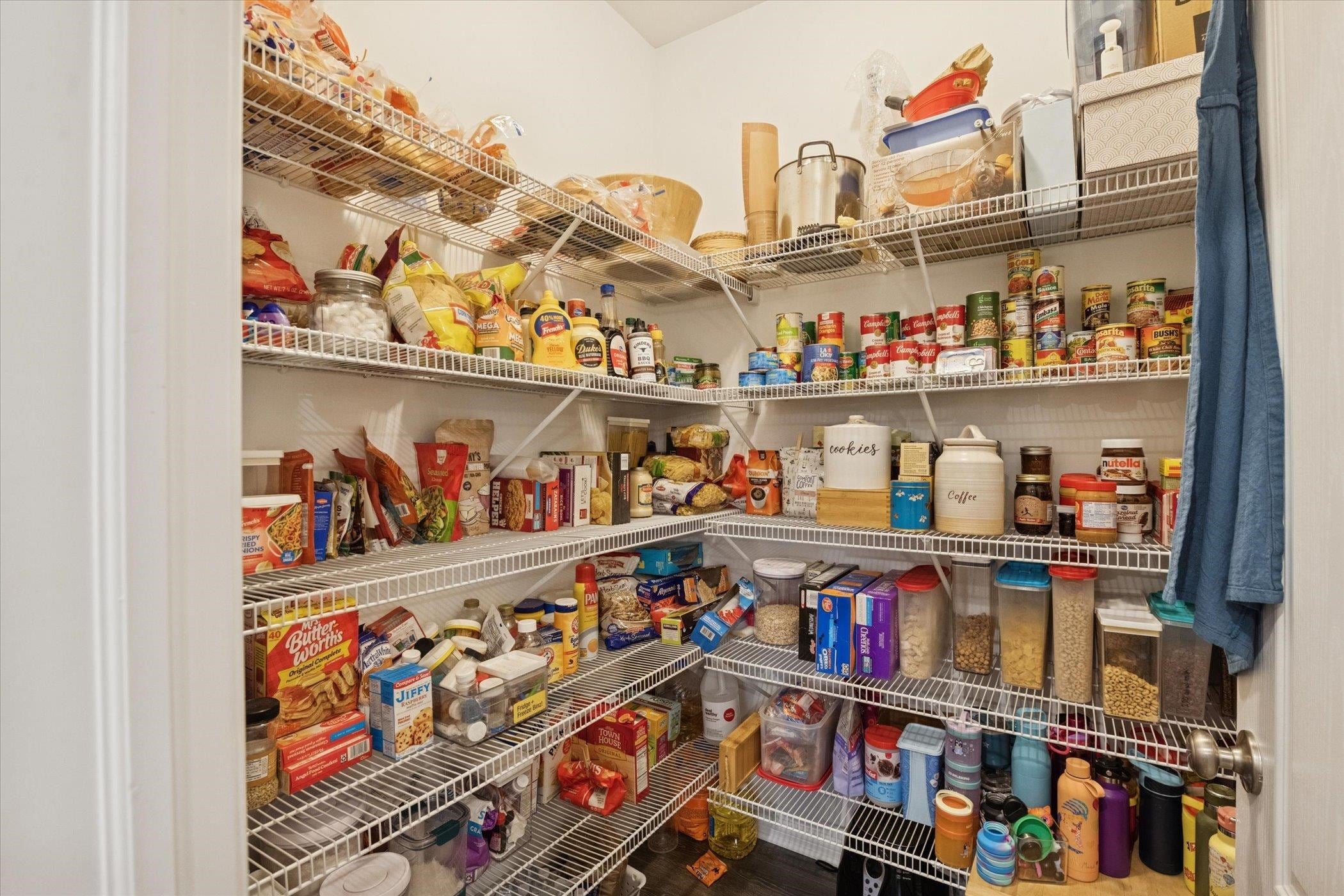 Ortonville, Michigan, 48462, United States, 5 Bedrooms Bedrooms, ,3 BathroomsBathrooms,Residential,For Sale,2008578