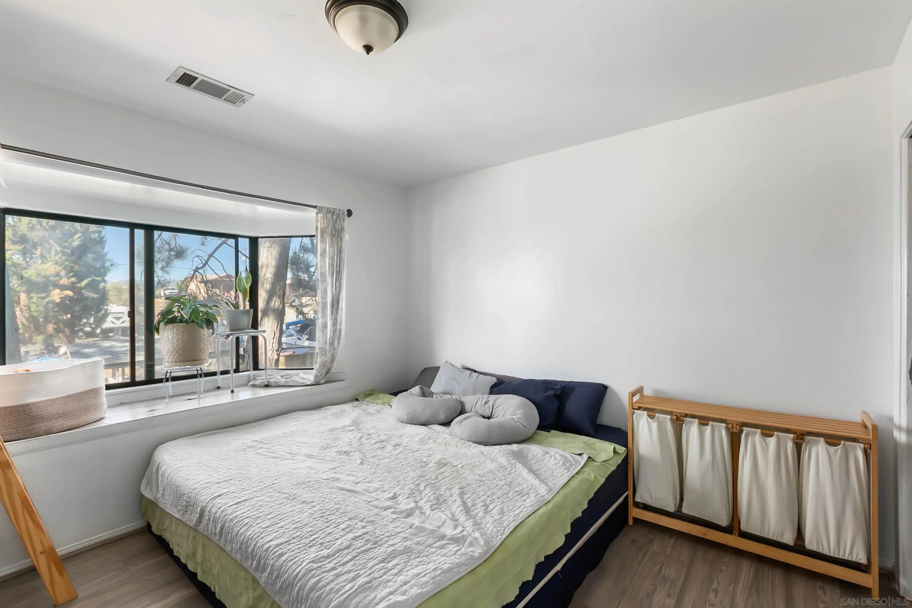 Campo, California, 91906, United States, 2 Bedrooms Bedrooms, ,2 BathroomsBathrooms,Residential,For Sale,1970842