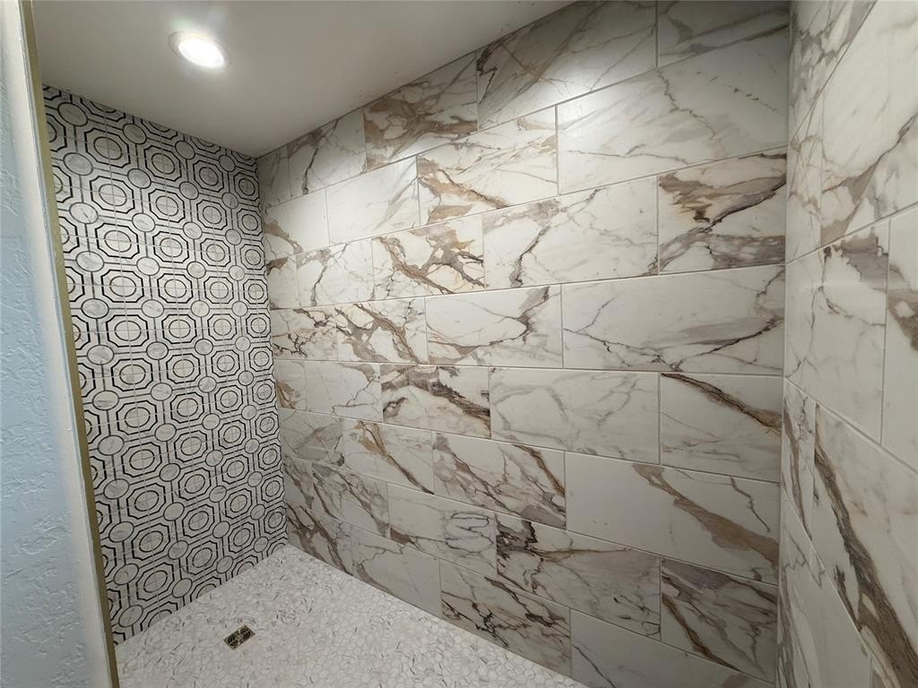 Altus, Oklahoma, 73521, United States, 4 Bedrooms Bedrooms, ,3 BathroomsBathrooms,Residential,For Sale,1980634